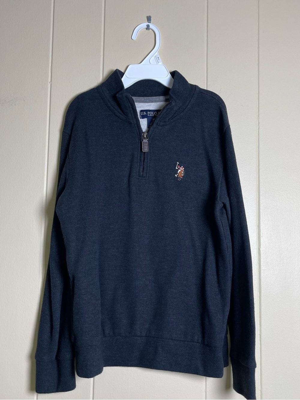 Boys U.S. Polo Assn. M (8) Long Sleeve Sweater Bundle 3 Pack – Gray, Red - Picture 9 of 15
